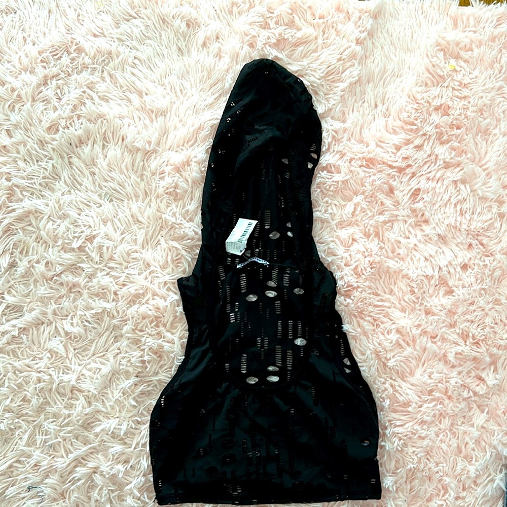 Hooded crop top